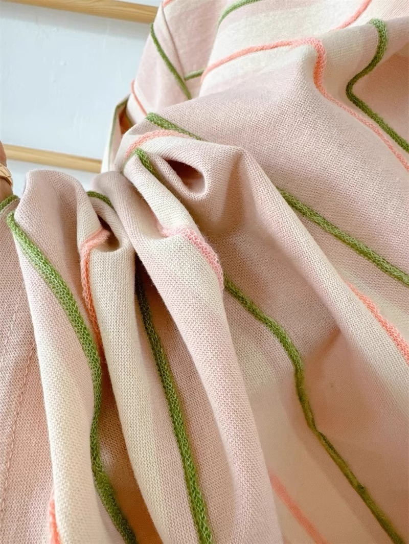 순면 스트라이프 반팔 티셔츠, 패셔너블한 여름 아울렛  - Summer Clothing Outlet 리뷰 및 가격
